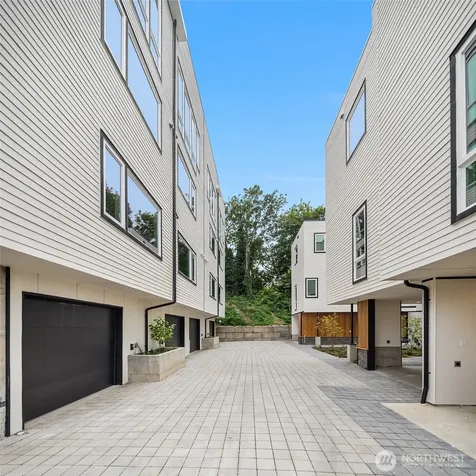 542 W Barrett Street Seattle WA 98109