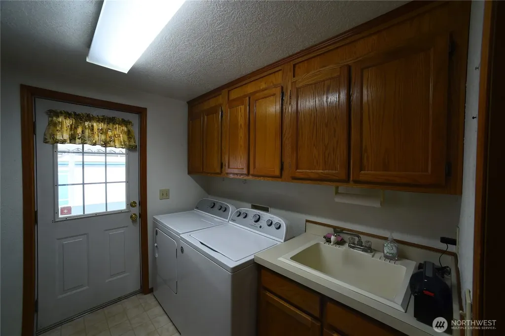 2500 S 370th Street Federal Way WA 98003