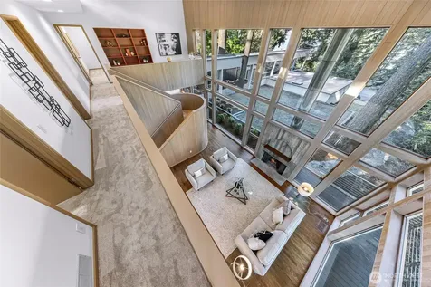 2261 W Lake Sammamish Parkway SE Bellevue WA 98008