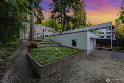 2261 W Lake Sammamish Parkway SE Bellevue WA 98008