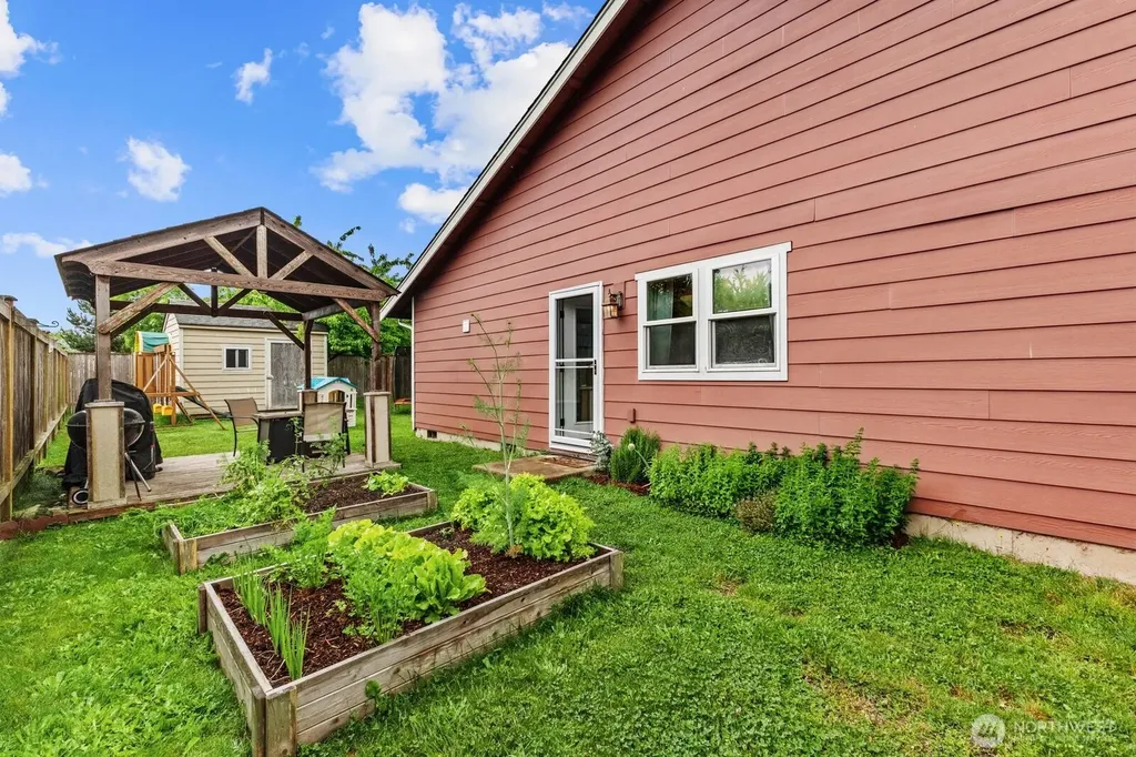 28602 74th Drive NW Stanwood WA 98292