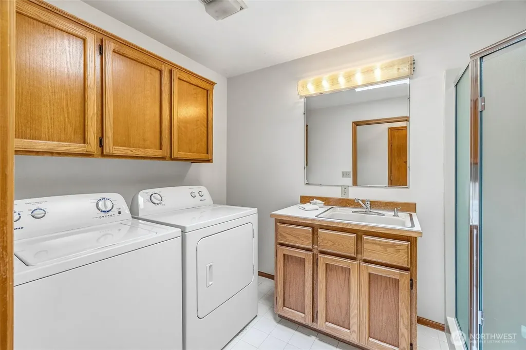 358 Cedar Drive Lynden WA 98264