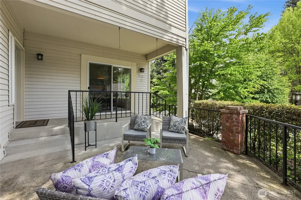 10909 Avondale Road NE Redmond WA 98052