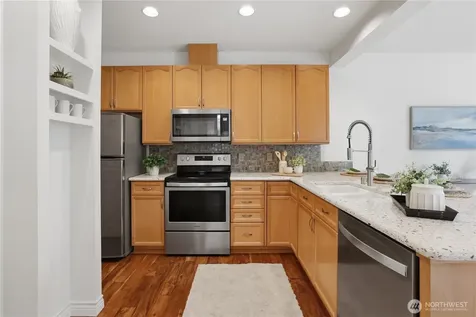 10909 Avondale Road NE Redmond WA 98052