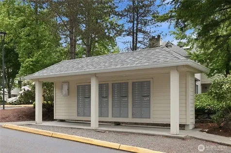 10909 Avondale Road NE Redmond WA 98052