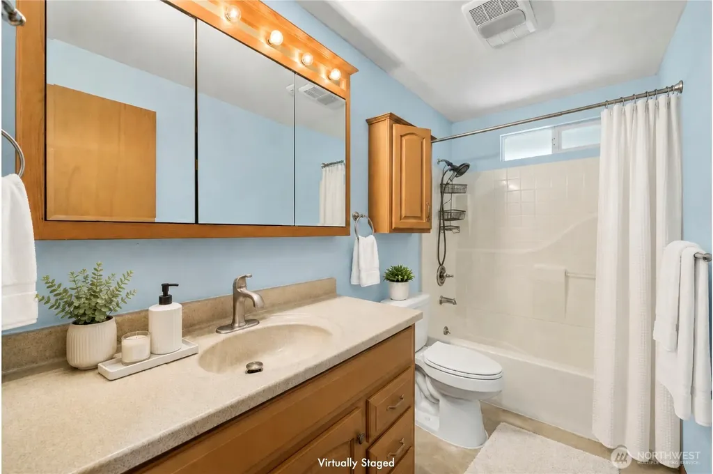 3319 S 249th Place Kent WA 98032