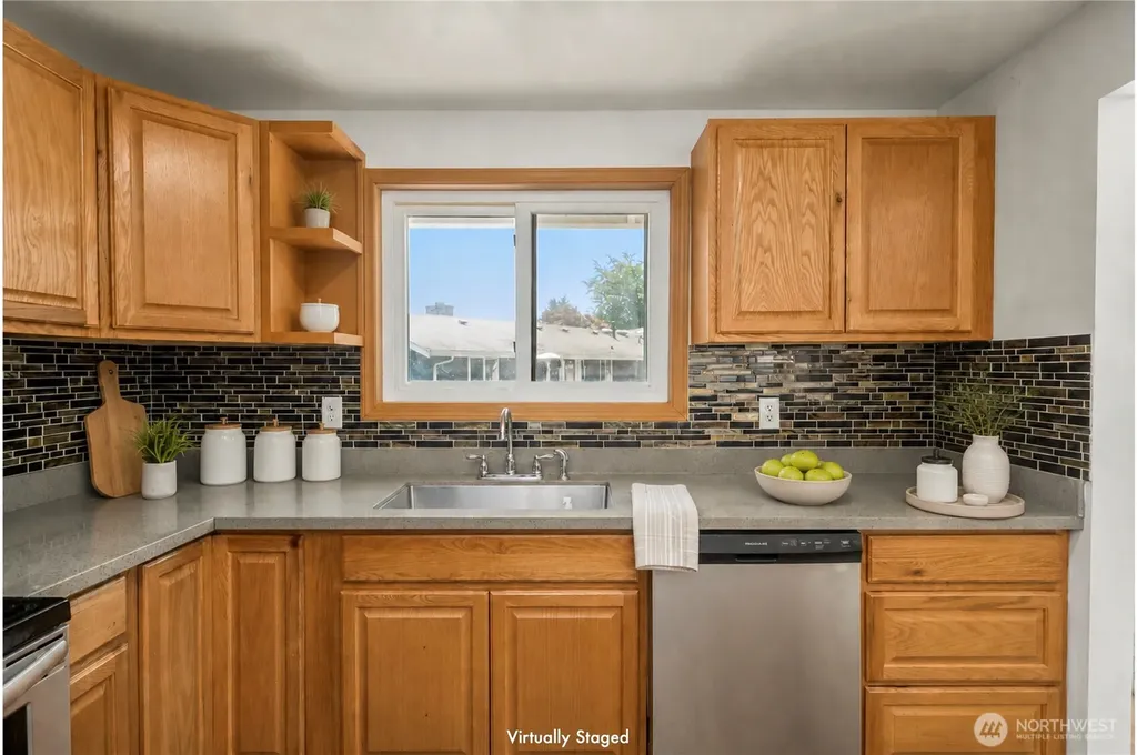 3319 S 249th Place Kent WA 98032