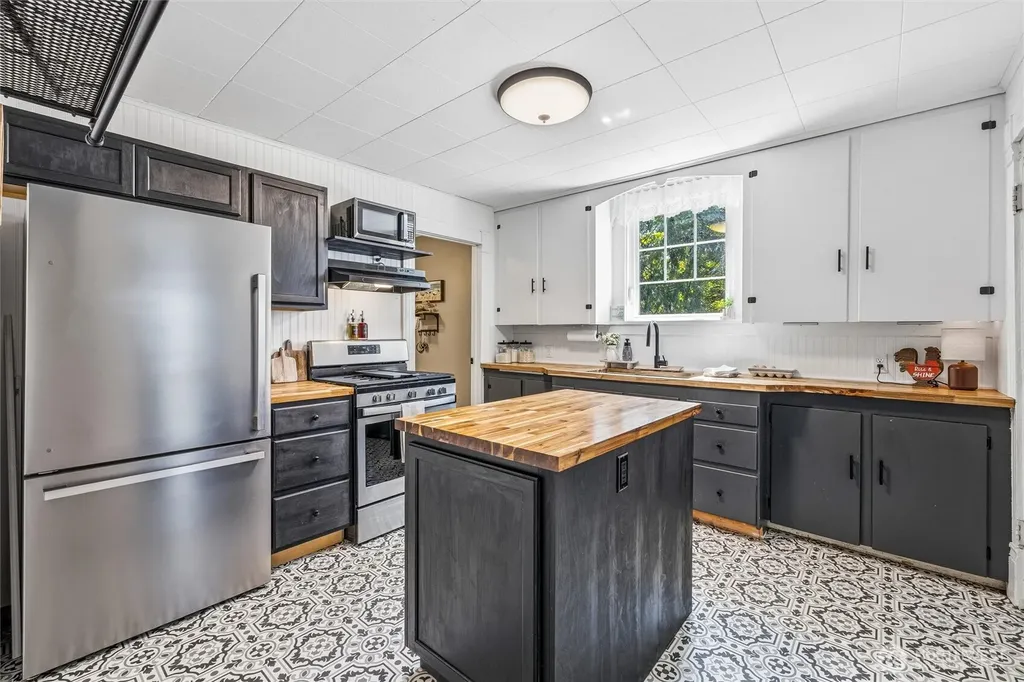 112 E Division Street Mount Vernon WA 98274