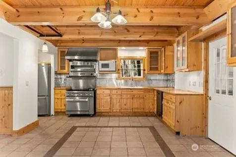 115 Lost River Road Mazama WA 98833
