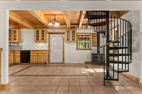 115 Lost River Road Mazama WA 98833