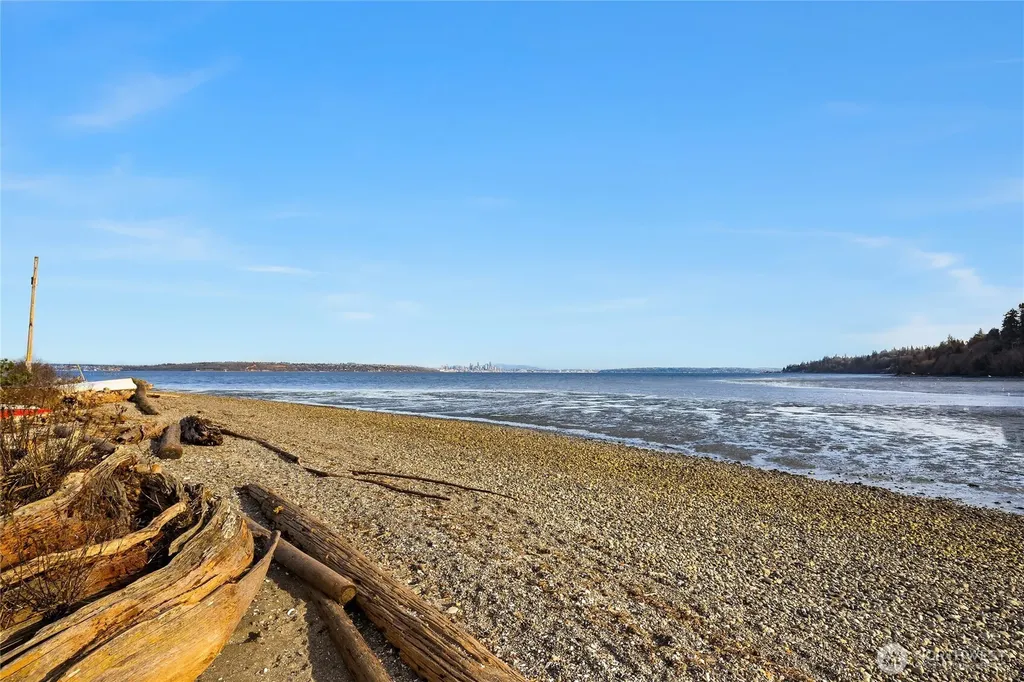 10003 Manitou Beach Drive NE Bainbridge Island WA 98110