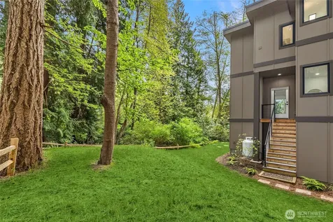 10003 Manitou Beach Drive NE Bainbridge Island WA 98110
