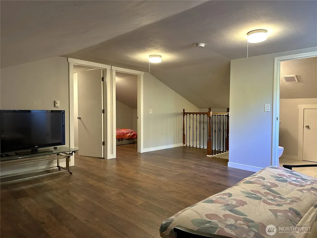 161 E Forest Drive Belfair WA 98528