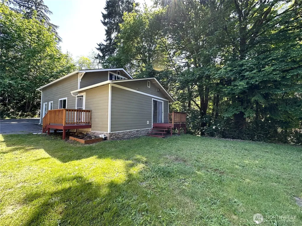 161 E Forest Drive Belfair WA 98528