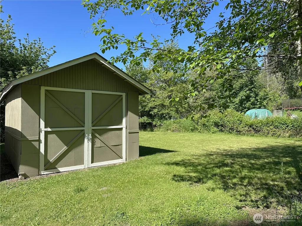 161 E Forest Drive Belfair WA 98528