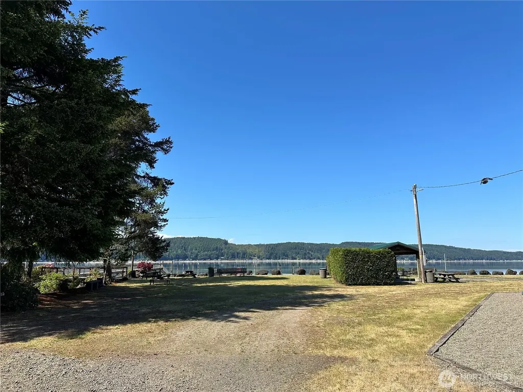 161 E Forest Drive Belfair WA 98528