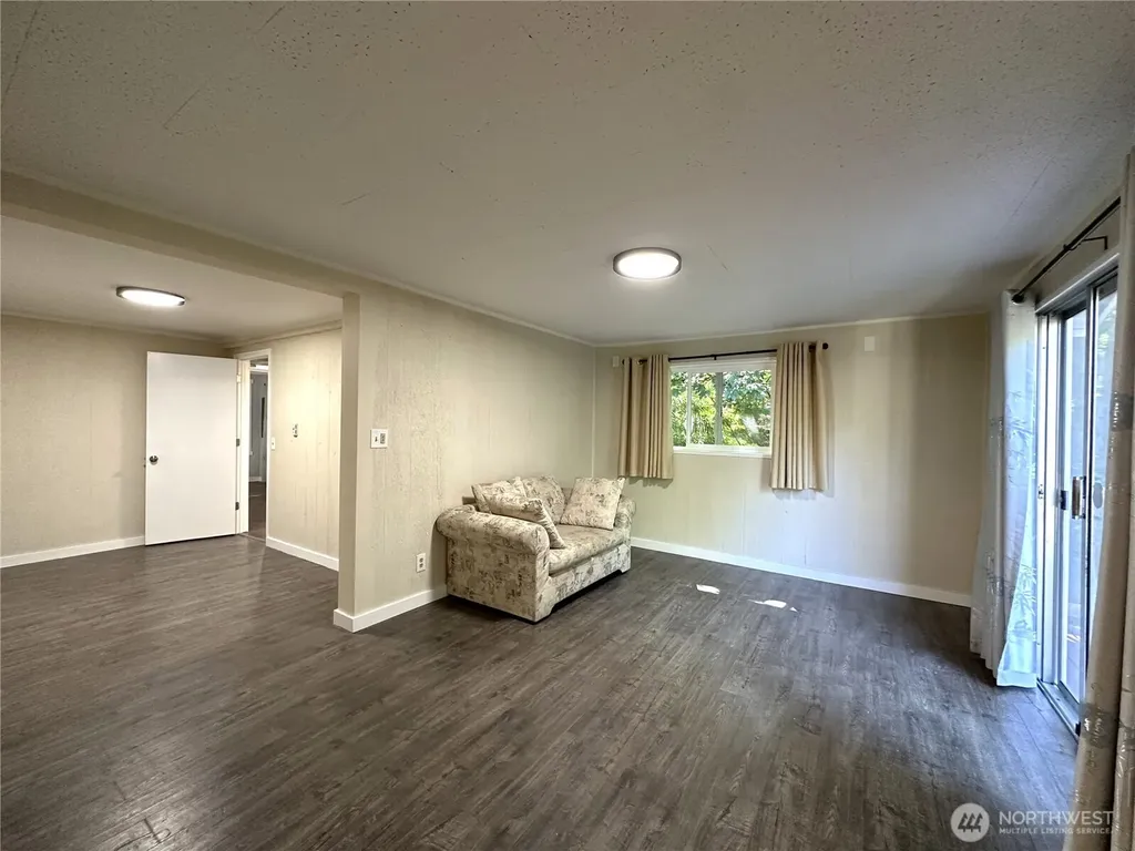 161 E Forest Drive Belfair WA 98528