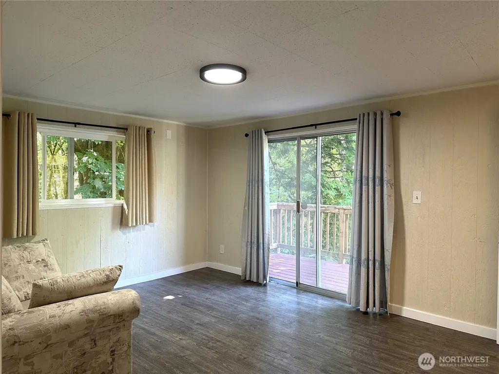 161 E Forest Drive Belfair WA 98528