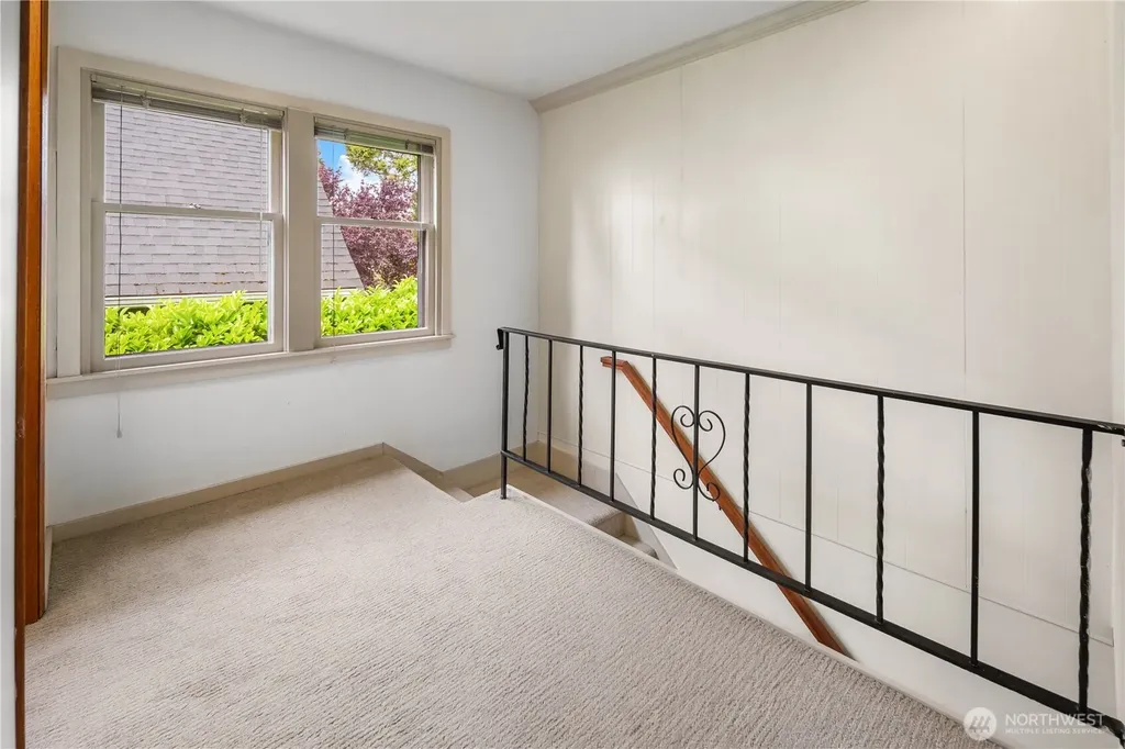 2654 Dravus Street Seattle WA 98199