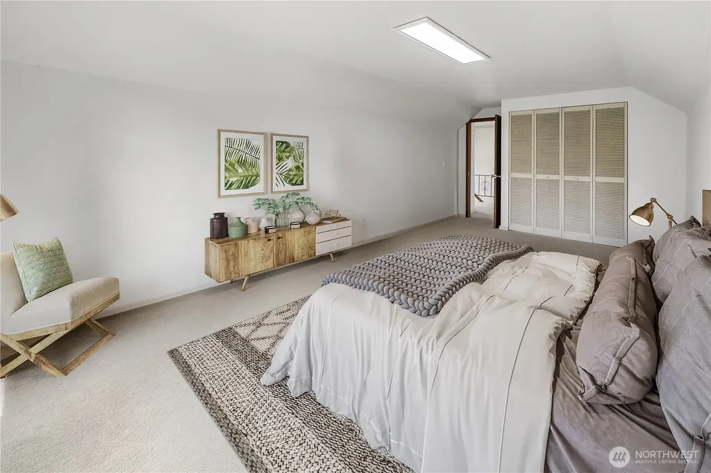 2654 Dravus Street Seattle WA 98199