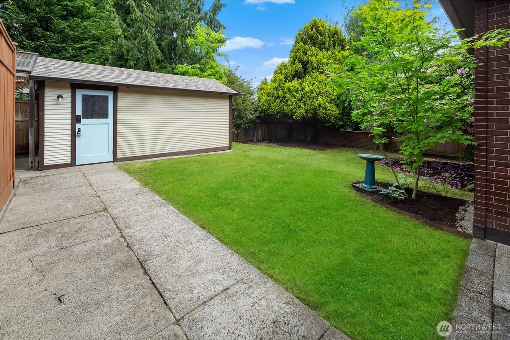 2654 Dravus Street Seattle WA 98199