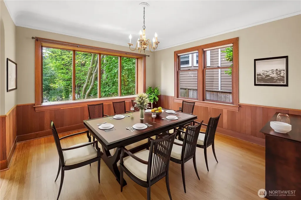 2654 Dravus Street Seattle WA 98199
