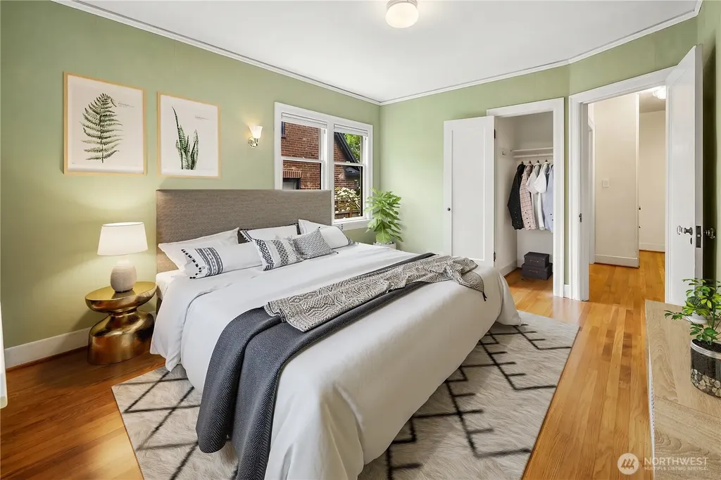 2654 Dravus Street Seattle WA 98199
