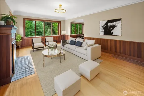 2654 Dravus Street Seattle WA 98199