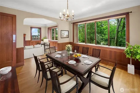 2654 Dravus Street Seattle WA 98199