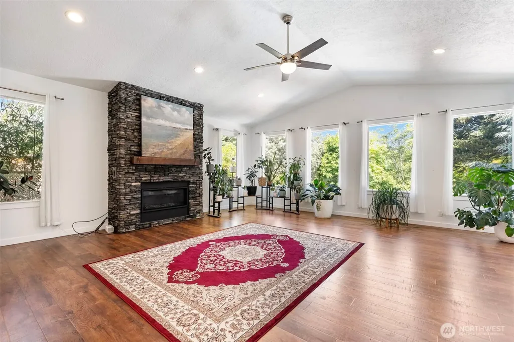115 Spring Hill Drive Longview WA 98632