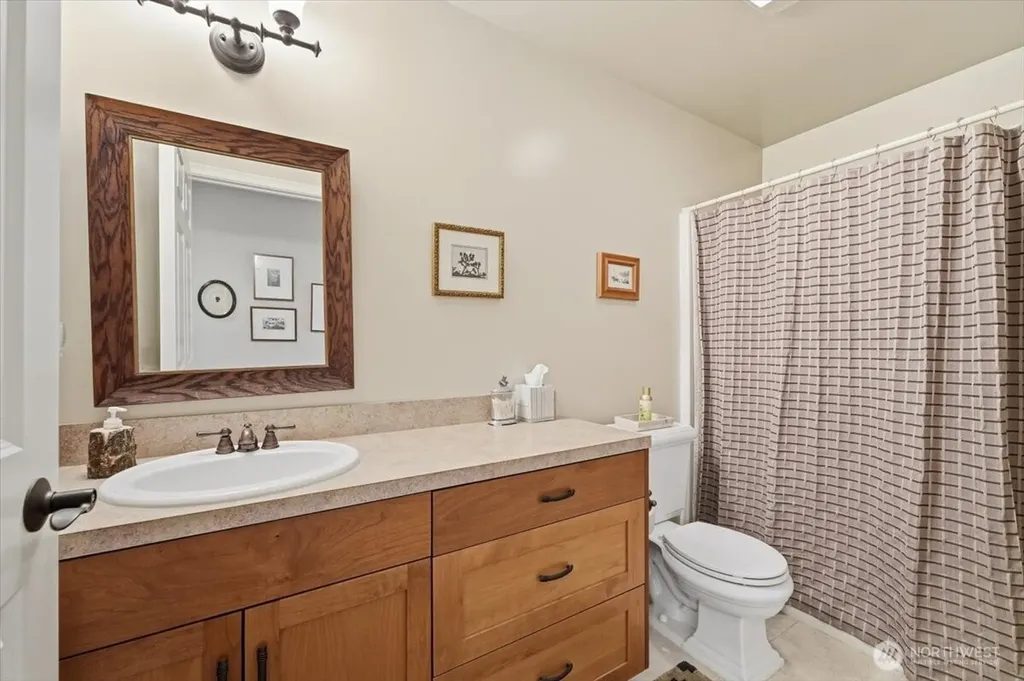 345 Orchard View Drive Chelan WA 98816