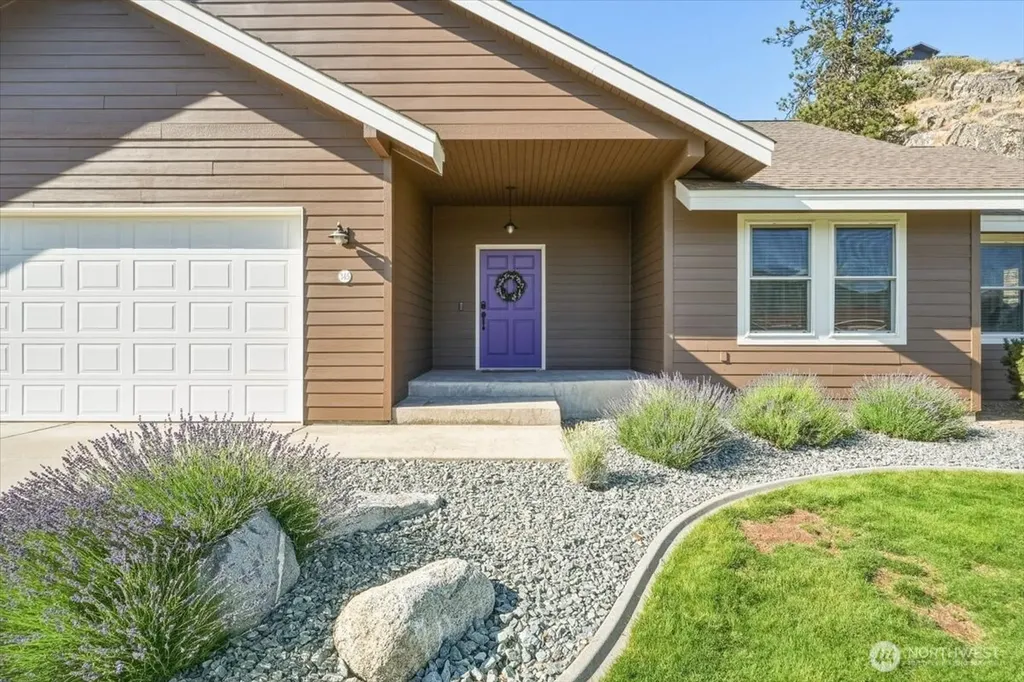345 Orchard View Drive Chelan WA 98816