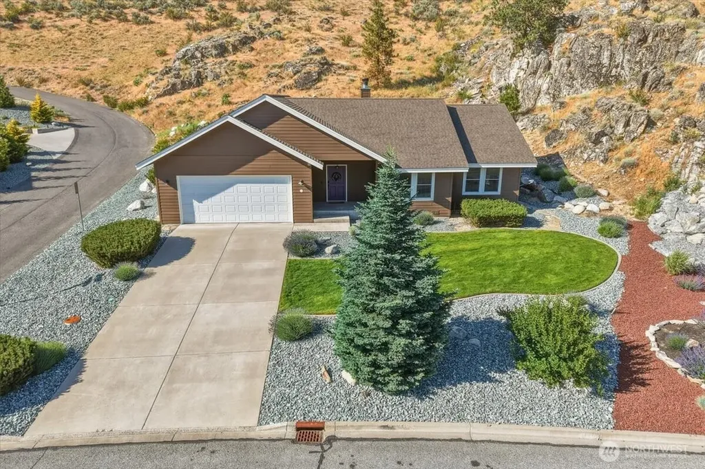 345 Orchard View Drive Chelan WA 98816