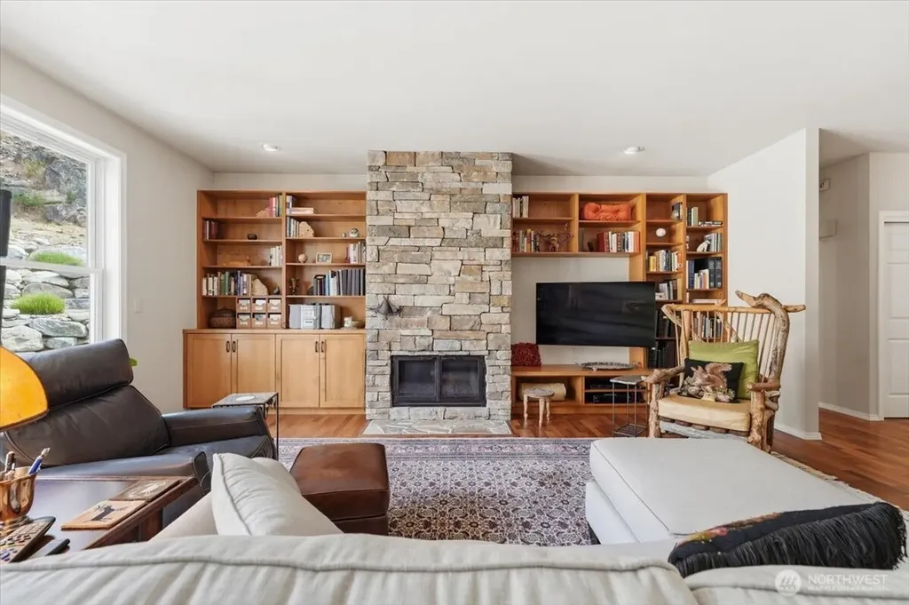 345 Orchard View Drive Chelan WA 98816