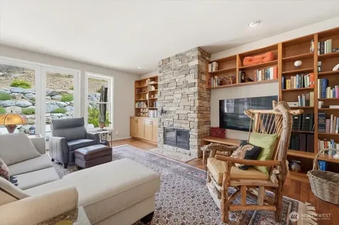 345 Orchard View Drive Chelan WA 98816