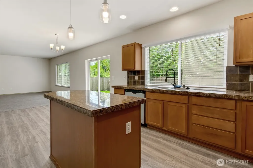 15410 87th Avenue E Puyallup WA 98375