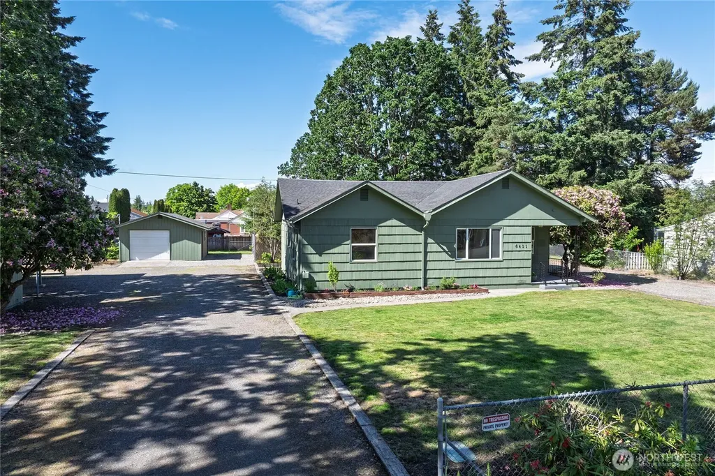 6411 Lake Grove Street SW Lakewood WA 98499
