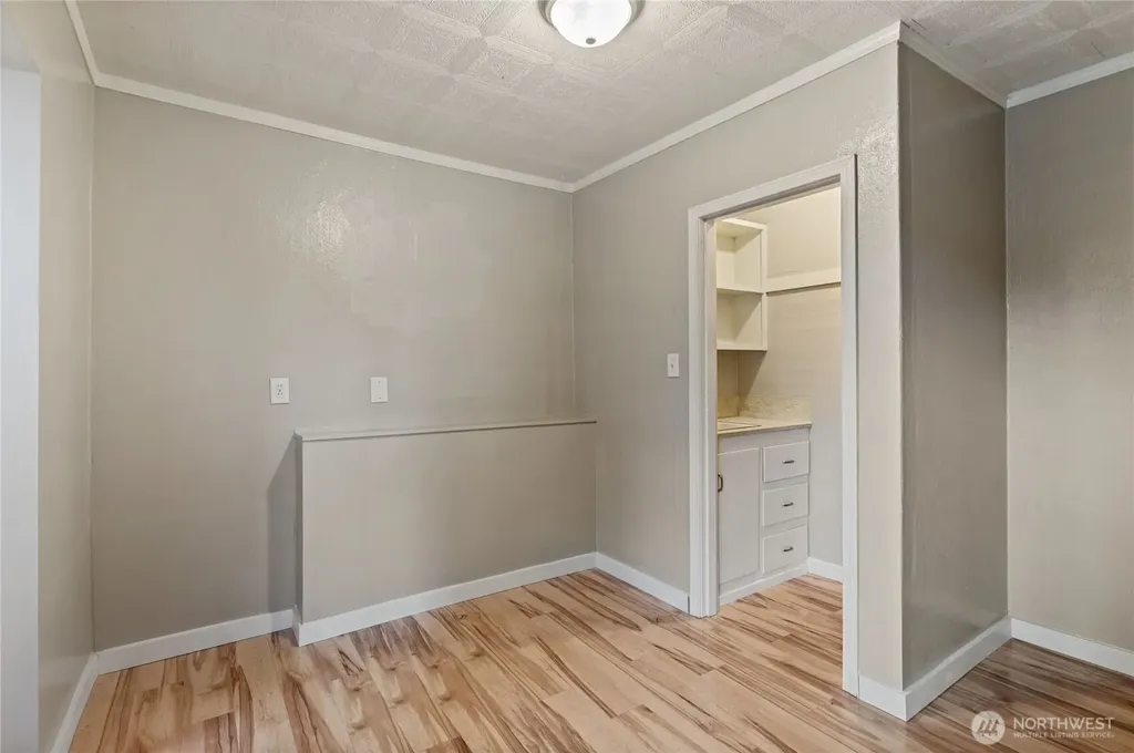 6411 Lake Grove Street SW Lakewood WA 98499