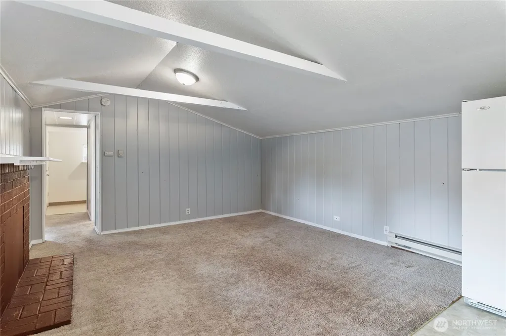 6411 Lake Grove Street SW Lakewood WA 98499