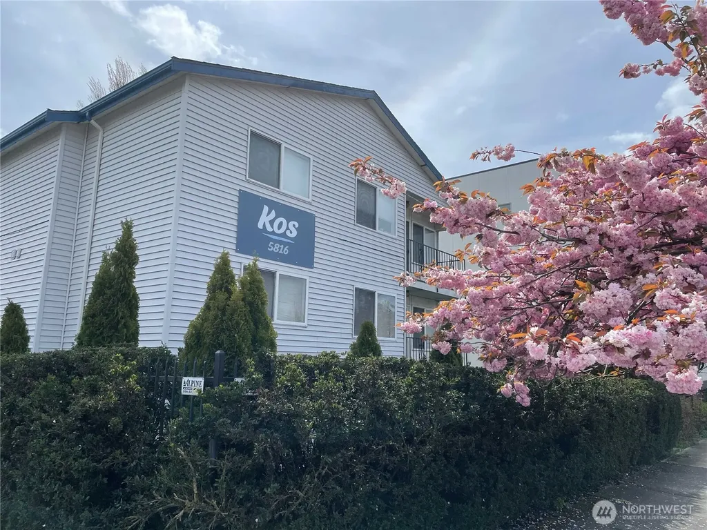 5816 14th Avenue NW Seattle WA 98107