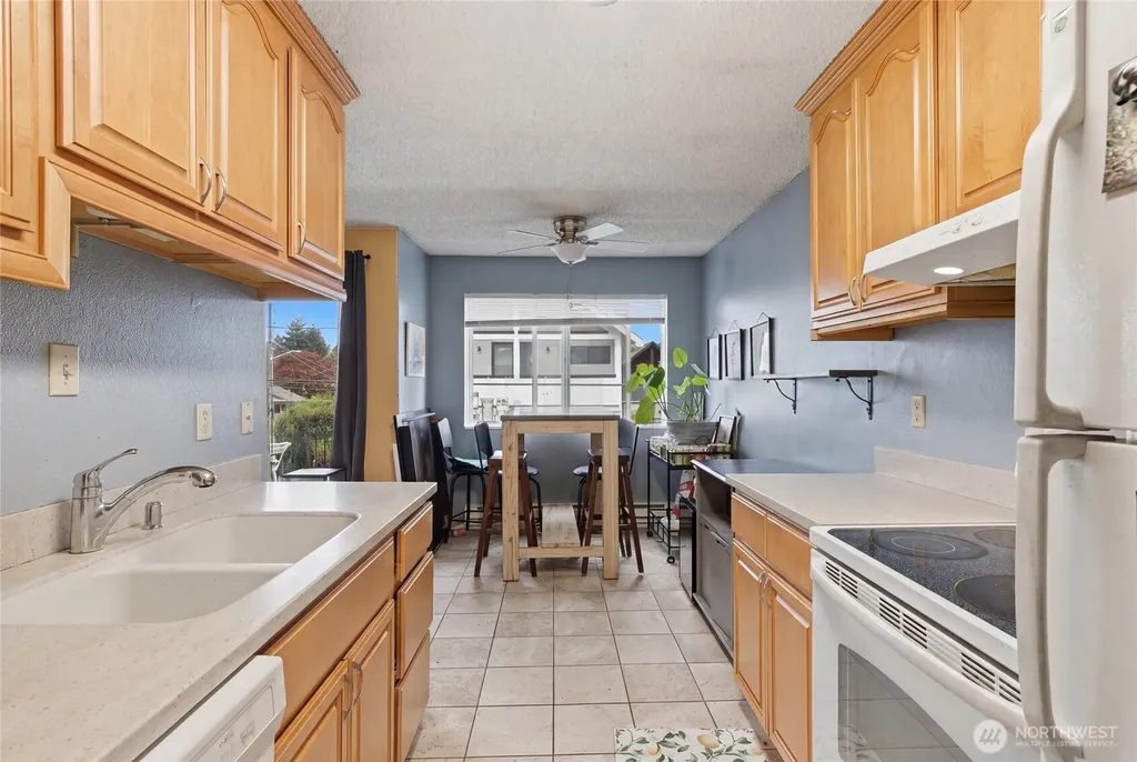 5816 14th Avenue NW Seattle WA 98107