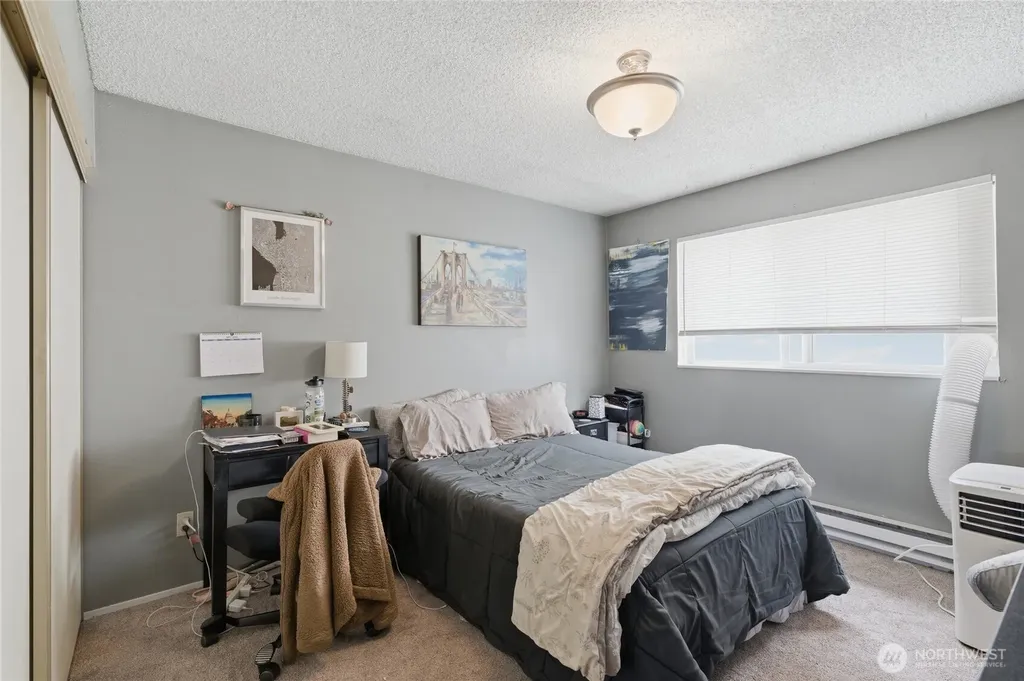 5816 14th Avenue NW Seattle WA 98107