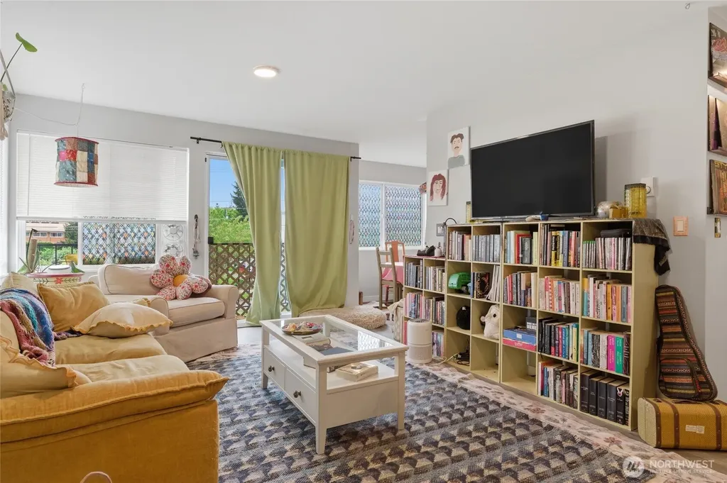 5816 14th Avenue NW Seattle WA 98107
