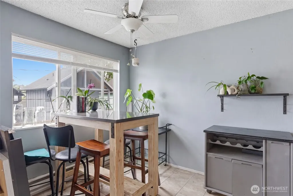 5816 14th Avenue NW Seattle WA 98107