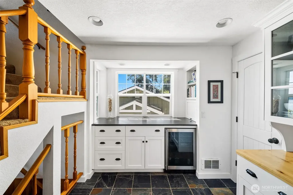 9230 Hunter Point Road NW Olympia WA 98502