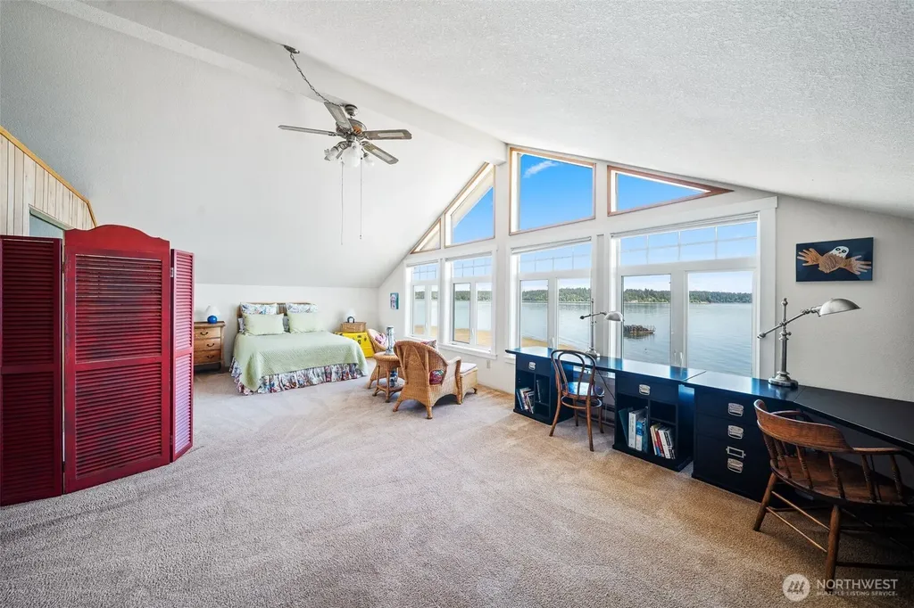 9230 Hunter Point Road NW Olympia WA 98502