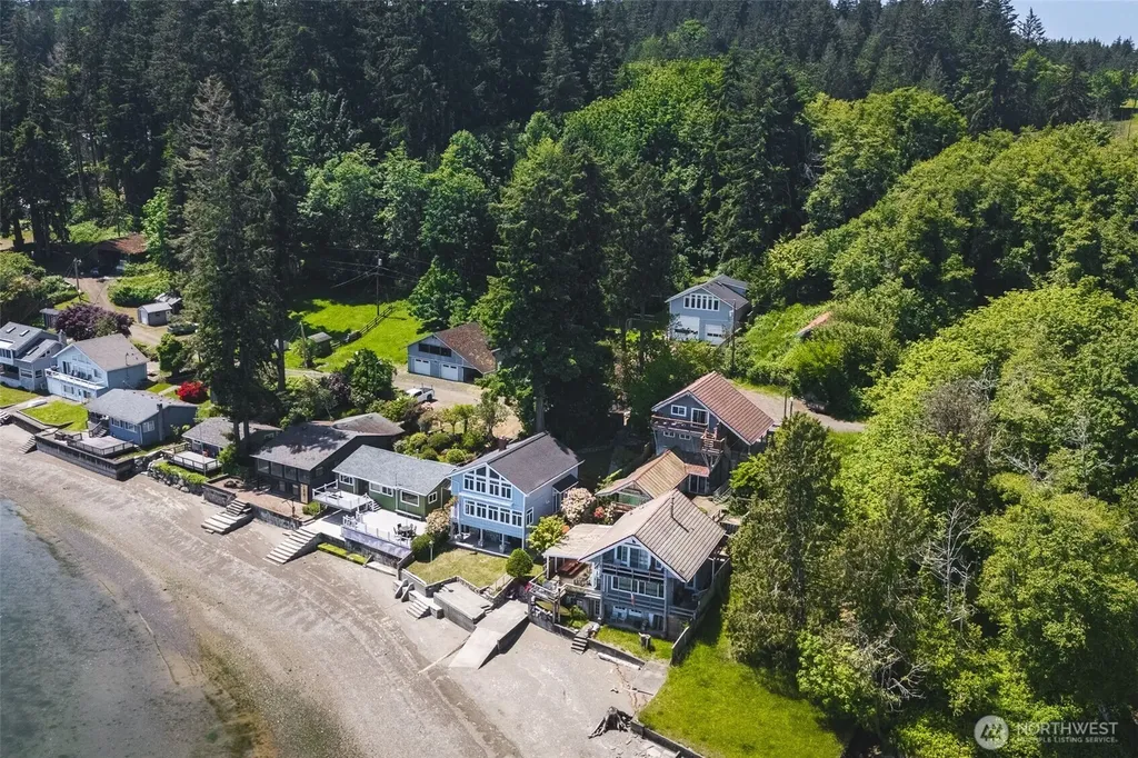 9230 Hunter Point Road NW Olympia WA 98502