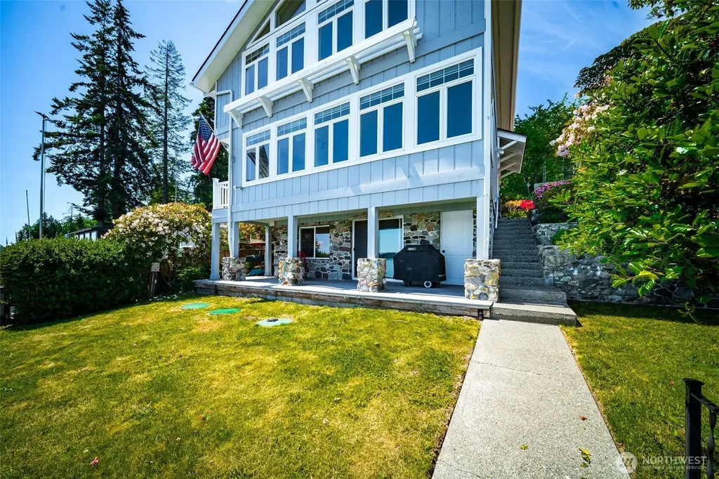 9230 Hunter Point Road NW Olympia WA 98502
