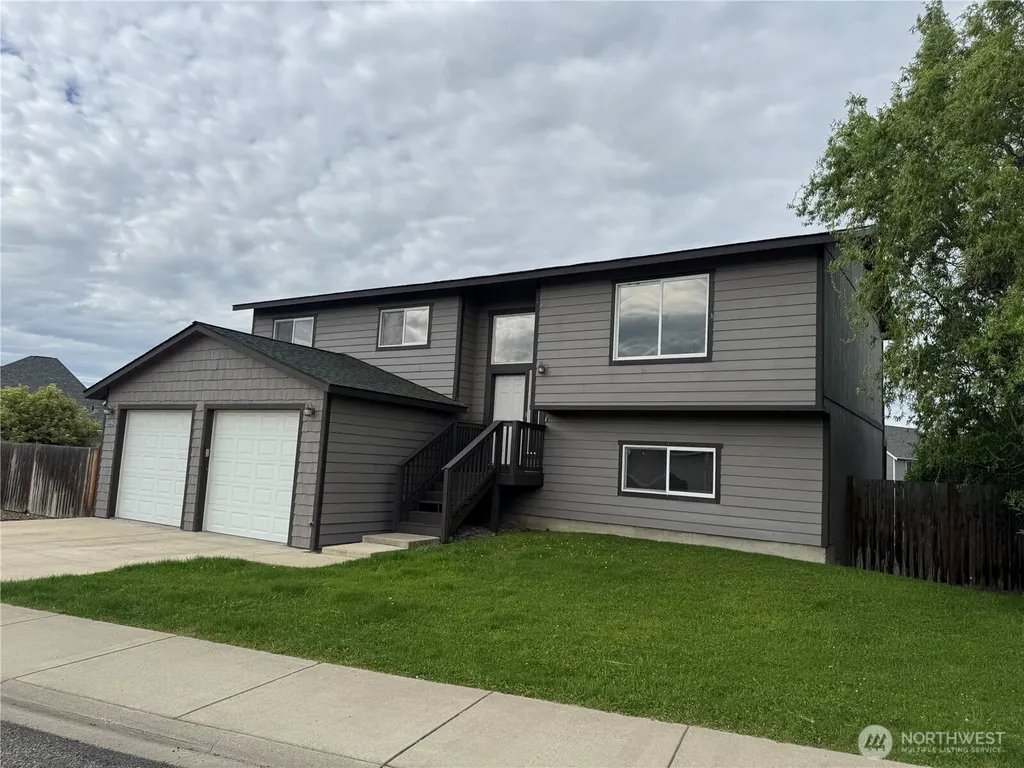 1906 W Peakview Drive Ellensburg WA 98926