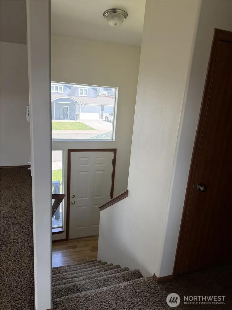 1906 W Peakview Drive Ellensburg WA 98926